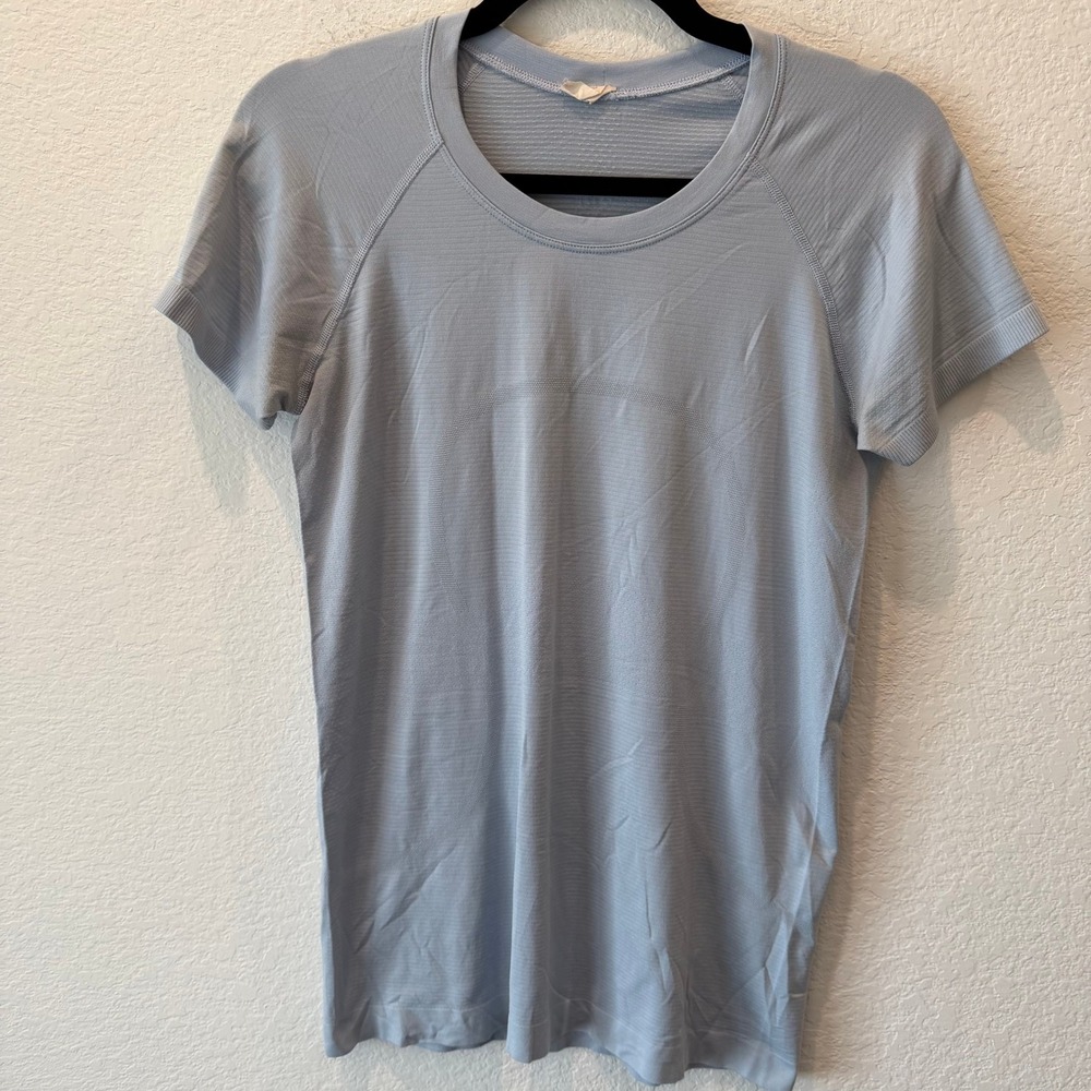 Lululemon Swiftly Tech Short Sleeve 2.0 Crewneck Shirt Light Blue Size 8